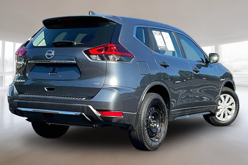 Used 2018 Nissan Rogue S AWD/4WD image 6