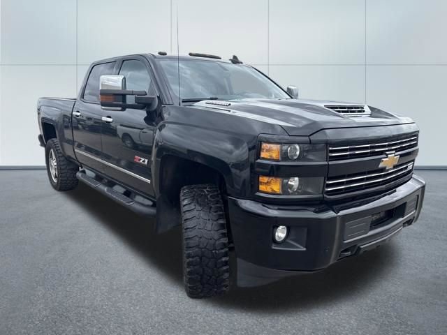 Used 2019 Chevrolet Silverado 2500 LT w/ Custom Sport Edition image 5