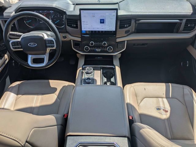 Used 2024 Ford Expedition Limited AWD/4WD image 16
