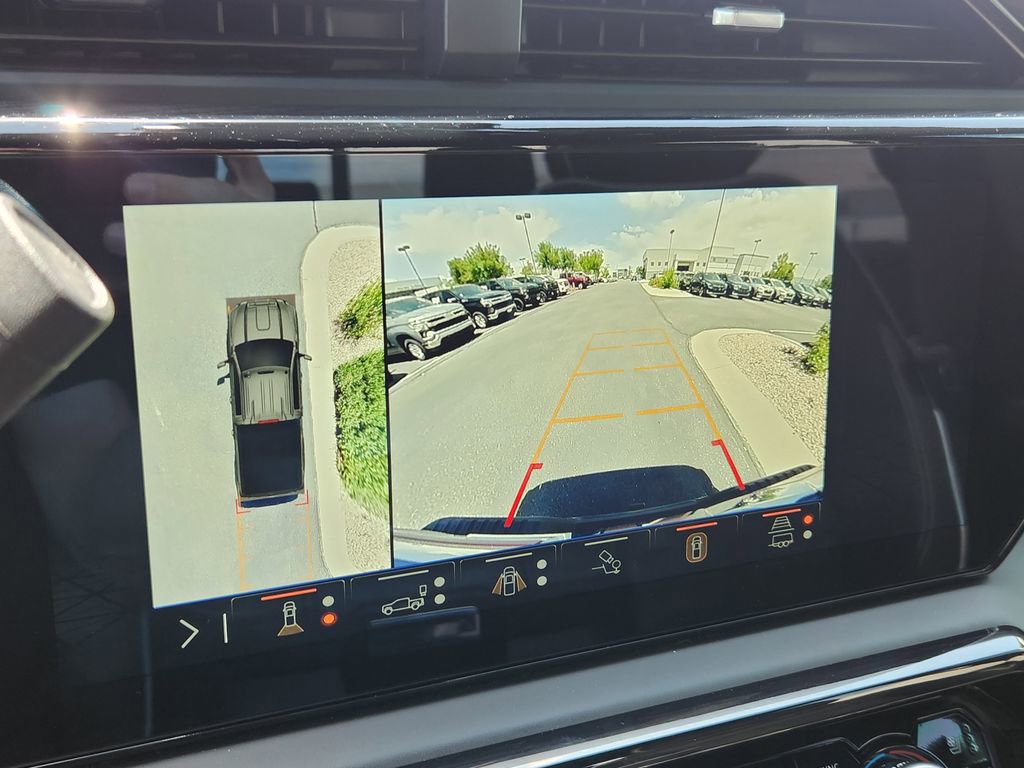 Used 2025 GMC Sierra 2500 AT4X AWD/4WD image 21