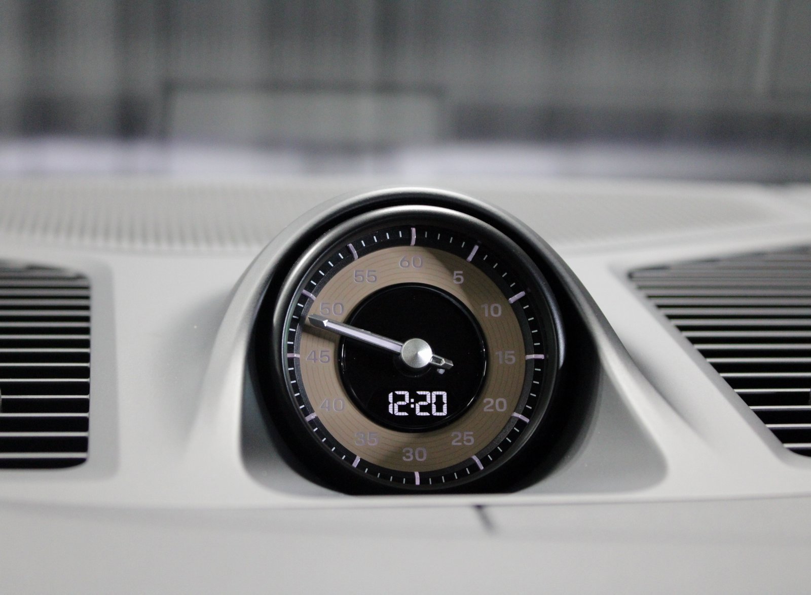 New 2026 Porsche Cayenne GTS image 32