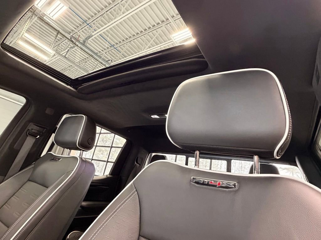 Used 2025 GMC Sierra 1500 AT4X image 31