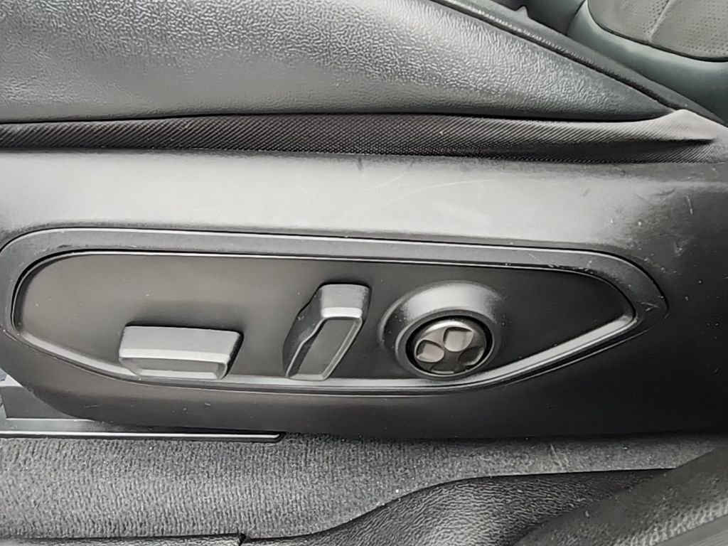 Certified 2023 Jeep Grand Cherokee L Laredo image 30