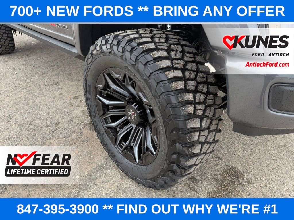 New 2026 Ford F250 Lariat w/ Black Appearance Package image 19