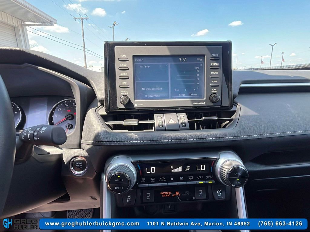 Used 2021 Toyota RAV4 XLE Premium image 14