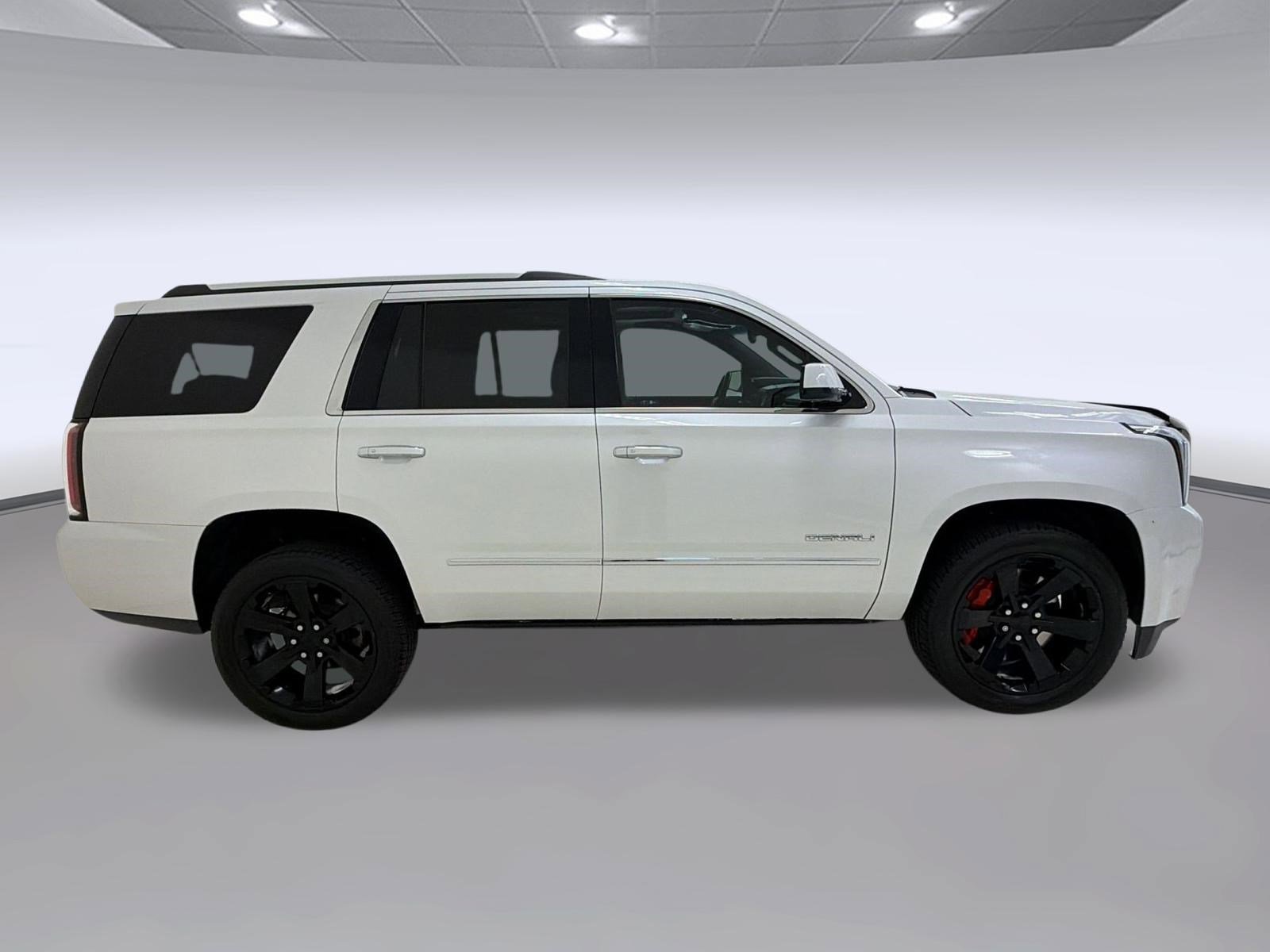 Used 2017 GMC Yukon Denali w/ Open Road Package RWD image 8