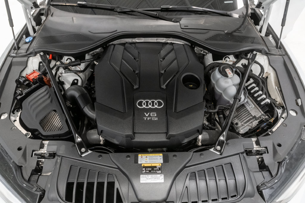 Used 2022 Audi A8 L 3.0T AWD/4WD image 3