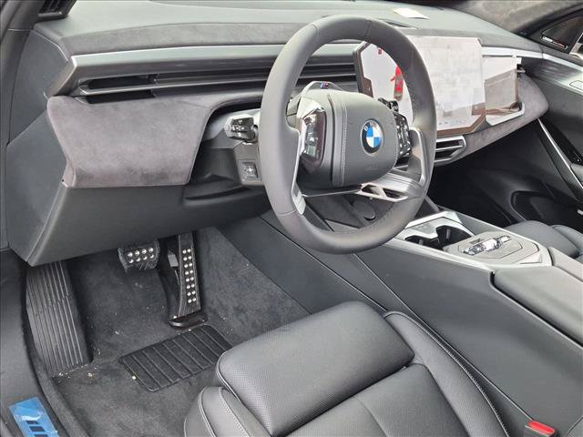 New 2027 BMW X5 xDrive40i w/ M Sport Professional Package AWD/4WD image 3