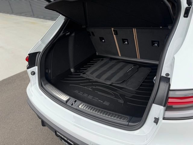 Certified 2025 Porsche Macan image 35