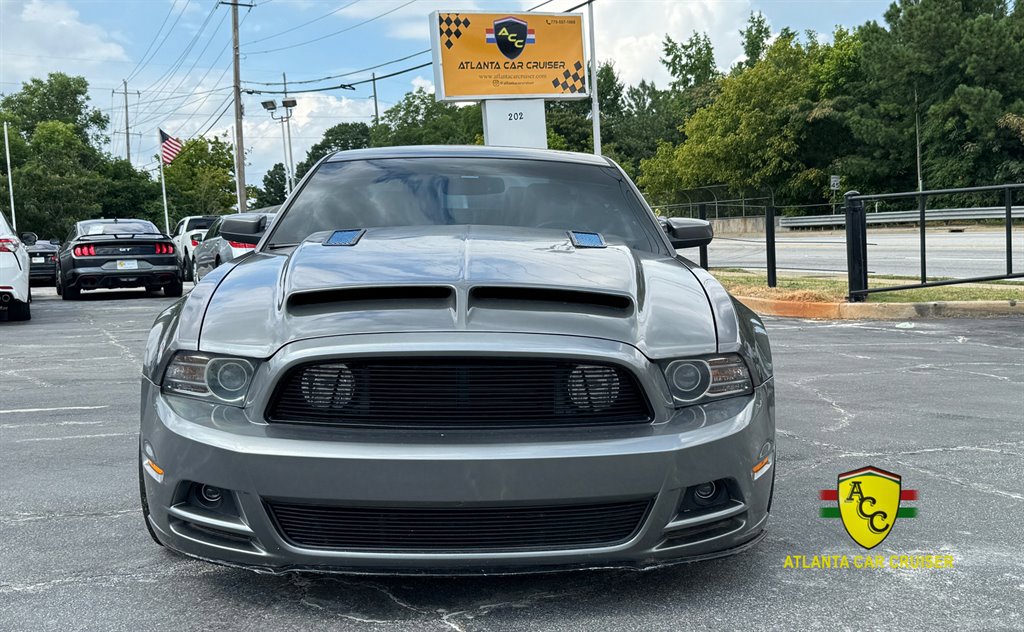 Used 2014 Ford Mustang GT Premium RWD image 2
