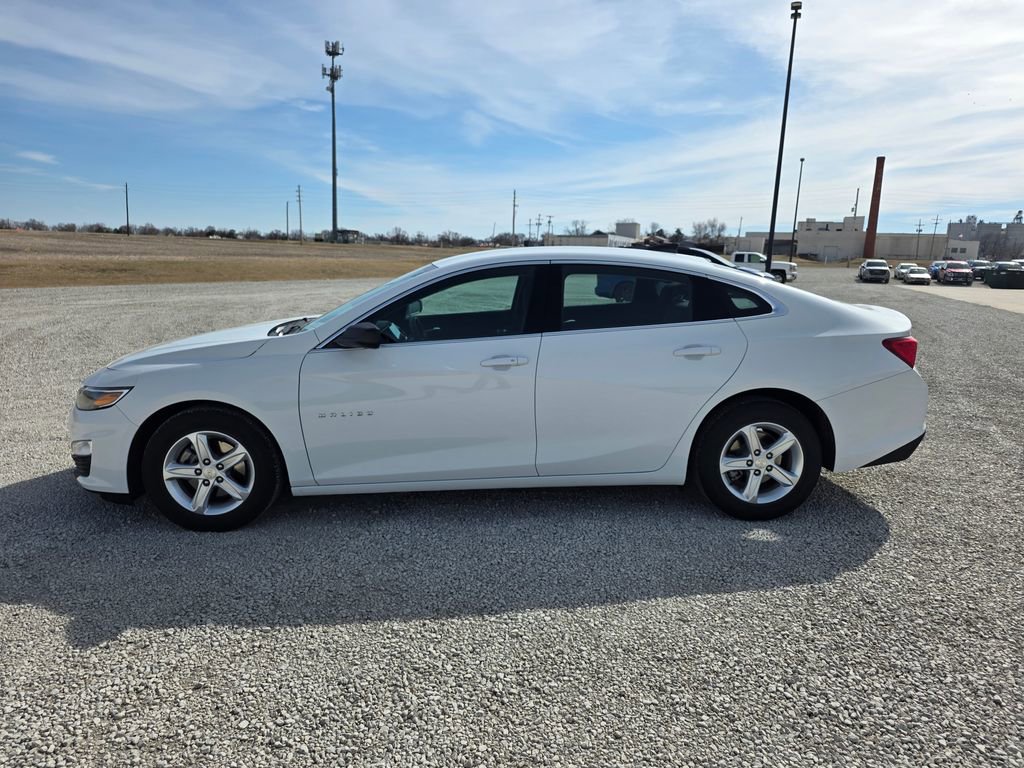 Used 2025 Chevrolet Malibu LS image 7