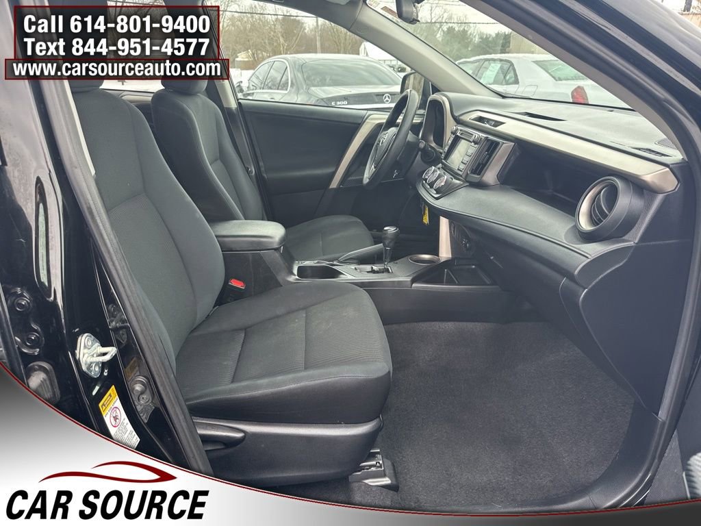 Used 2015 Toyota RAV4 LE image 29