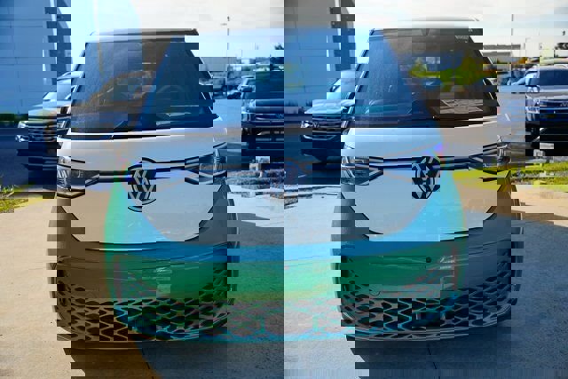 New 2025 Volkswagen ID. Buzz 1st Edition image 46
