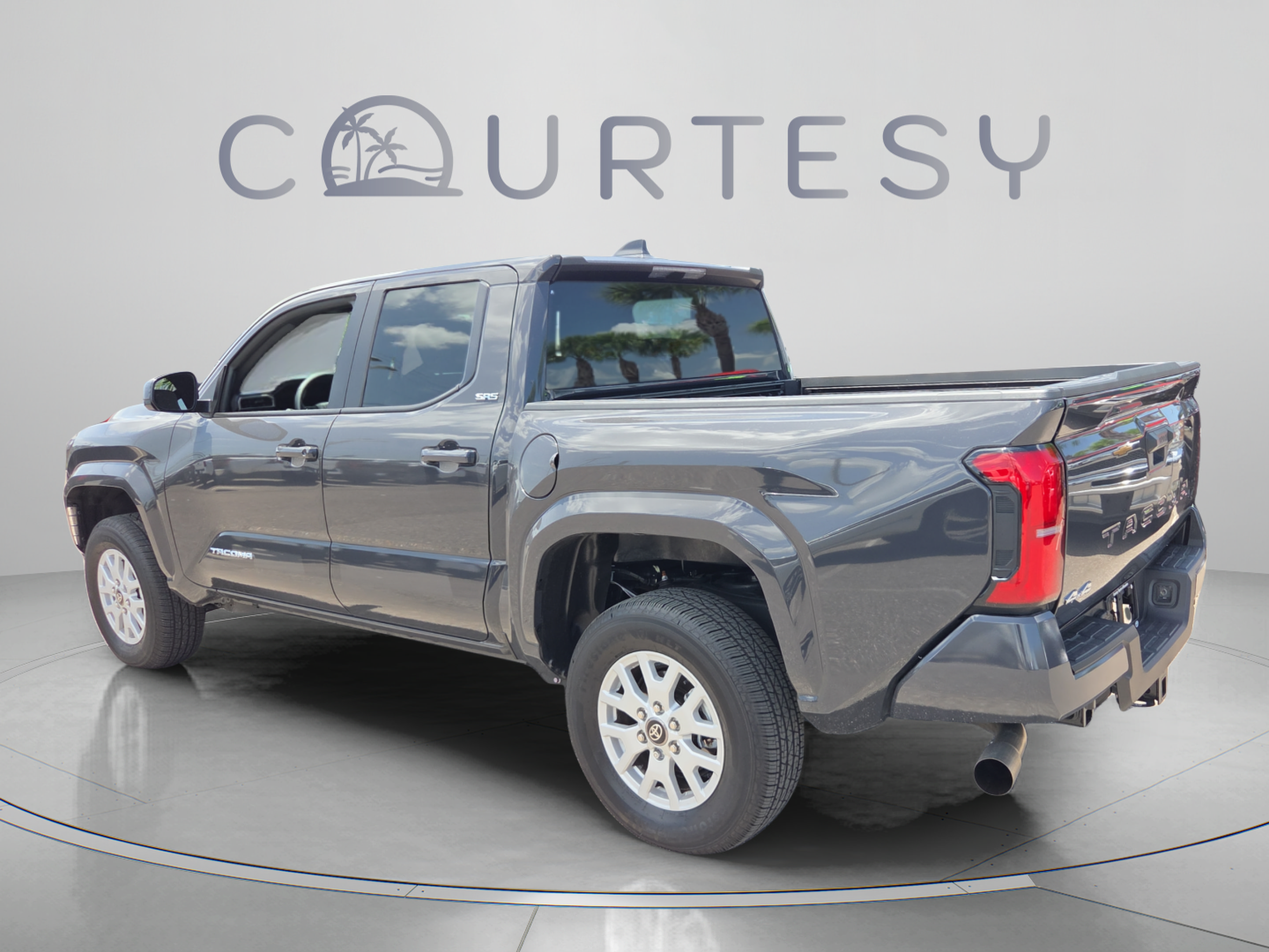 Certified 2026 Toyota Tacoma SR5 AWD/4WD image 3