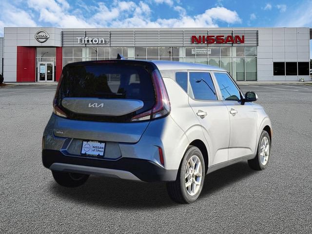 Used 2024 Kia Soul LX w/ Option Group 015 FWD image 4
