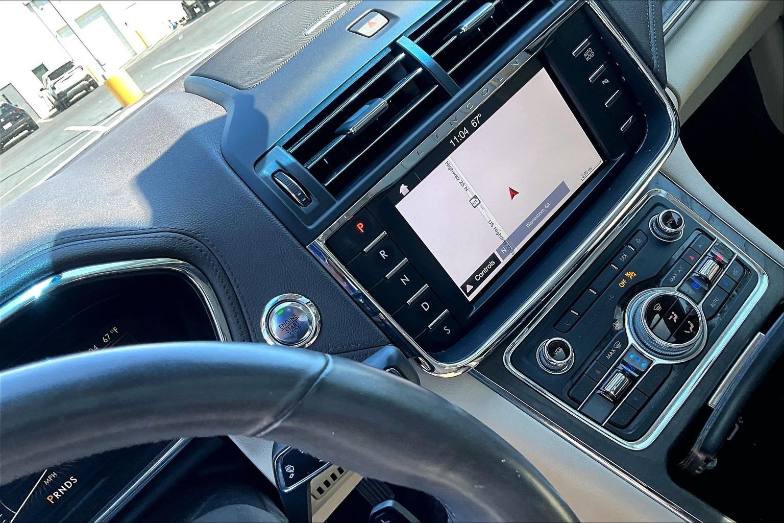 Used 2017 Lincoln Continental Reserve FWD image 18