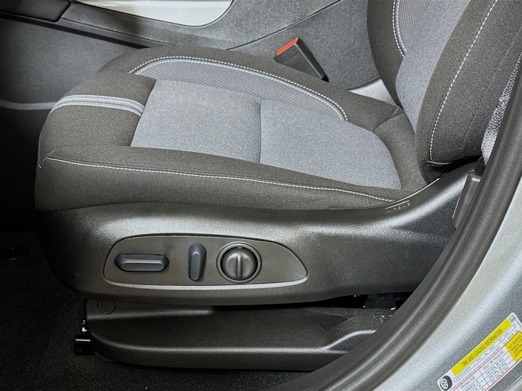 Certified 2026 Chevrolet Blazer LT FWD image 17