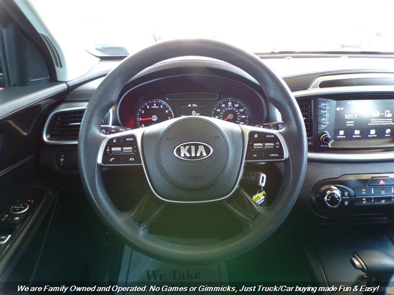 Used 2019 Kia Sorento L FWD image 13