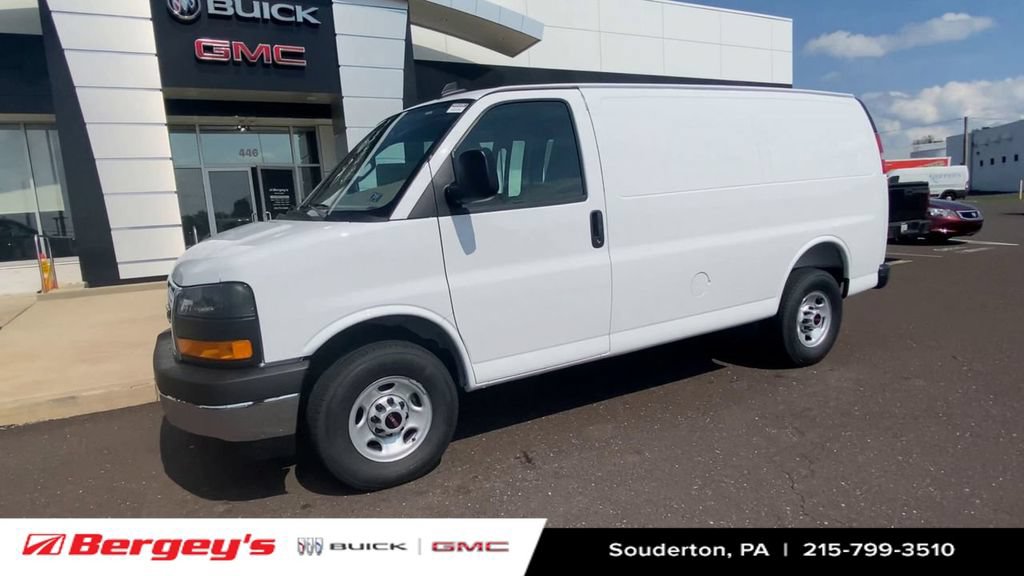 New 2025 GMC Savana 3500 w/ Driver Convenience Package RWD image 4