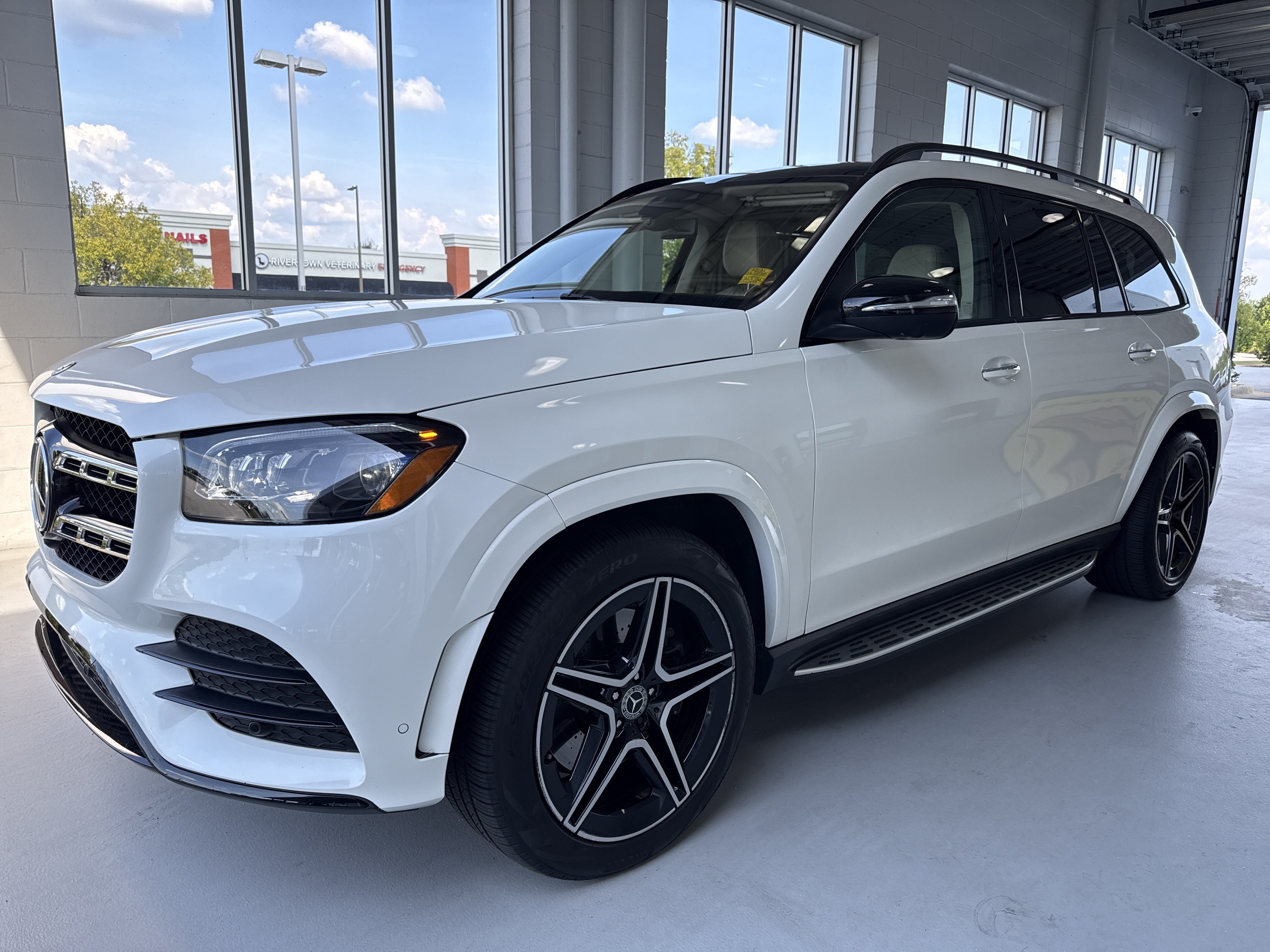 Certified 2022 Mercedes-Benz GLS 450 4MATIC image 6