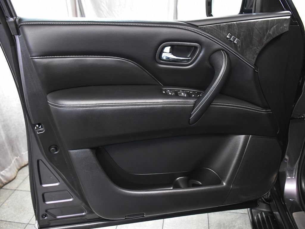 Used 2023 INFINITI QX80 Luxe w/ Cargo Package AWD/4WD image 8