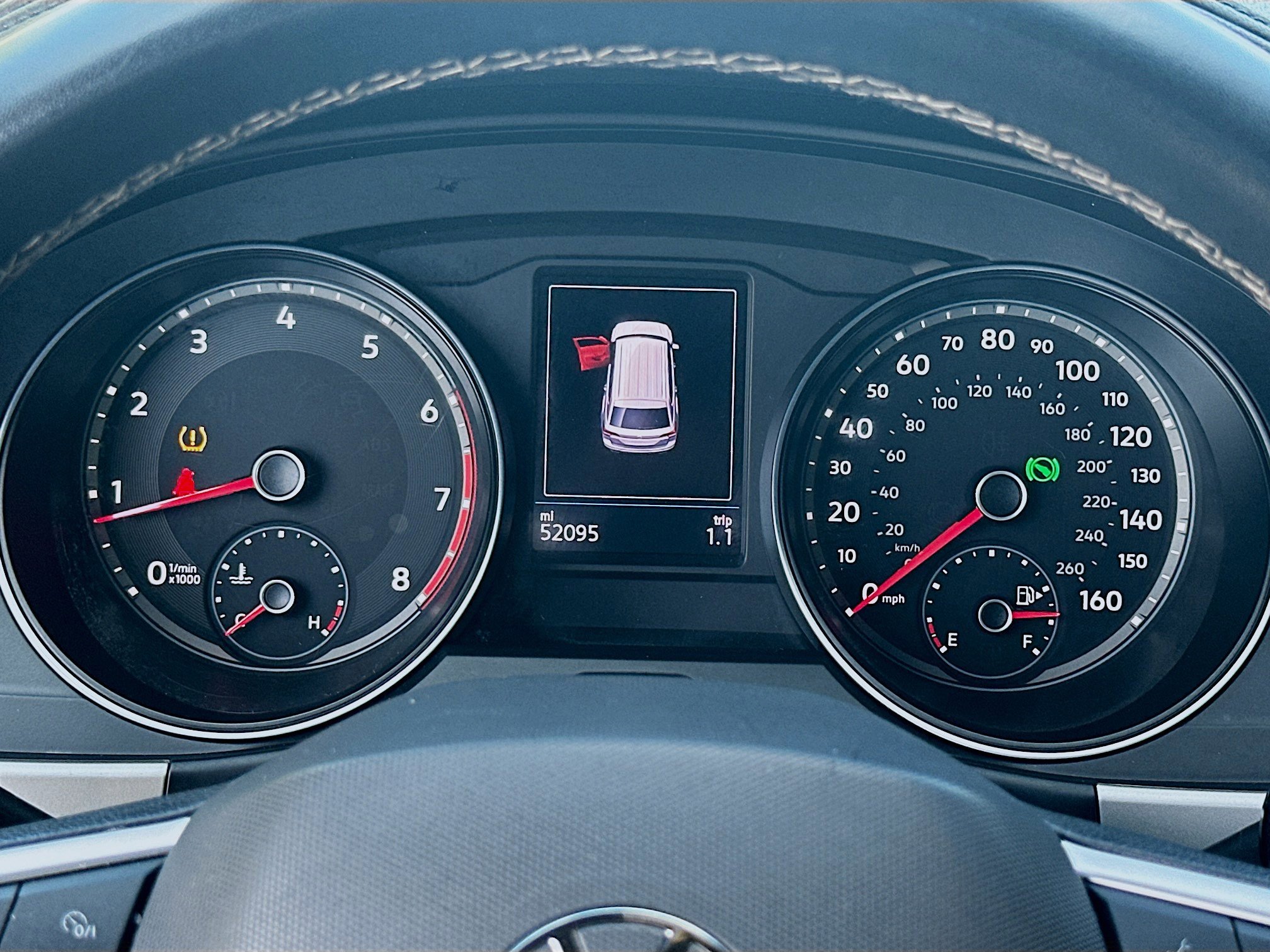 Used 2021 Volkswagen Atlas Cross Sport SE w/ V6 Towing Package image 11