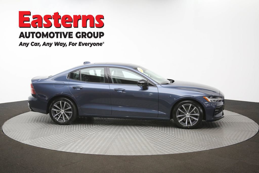 Used 2022 Volvo S60 B5 Momentum AWD/4WD image 45