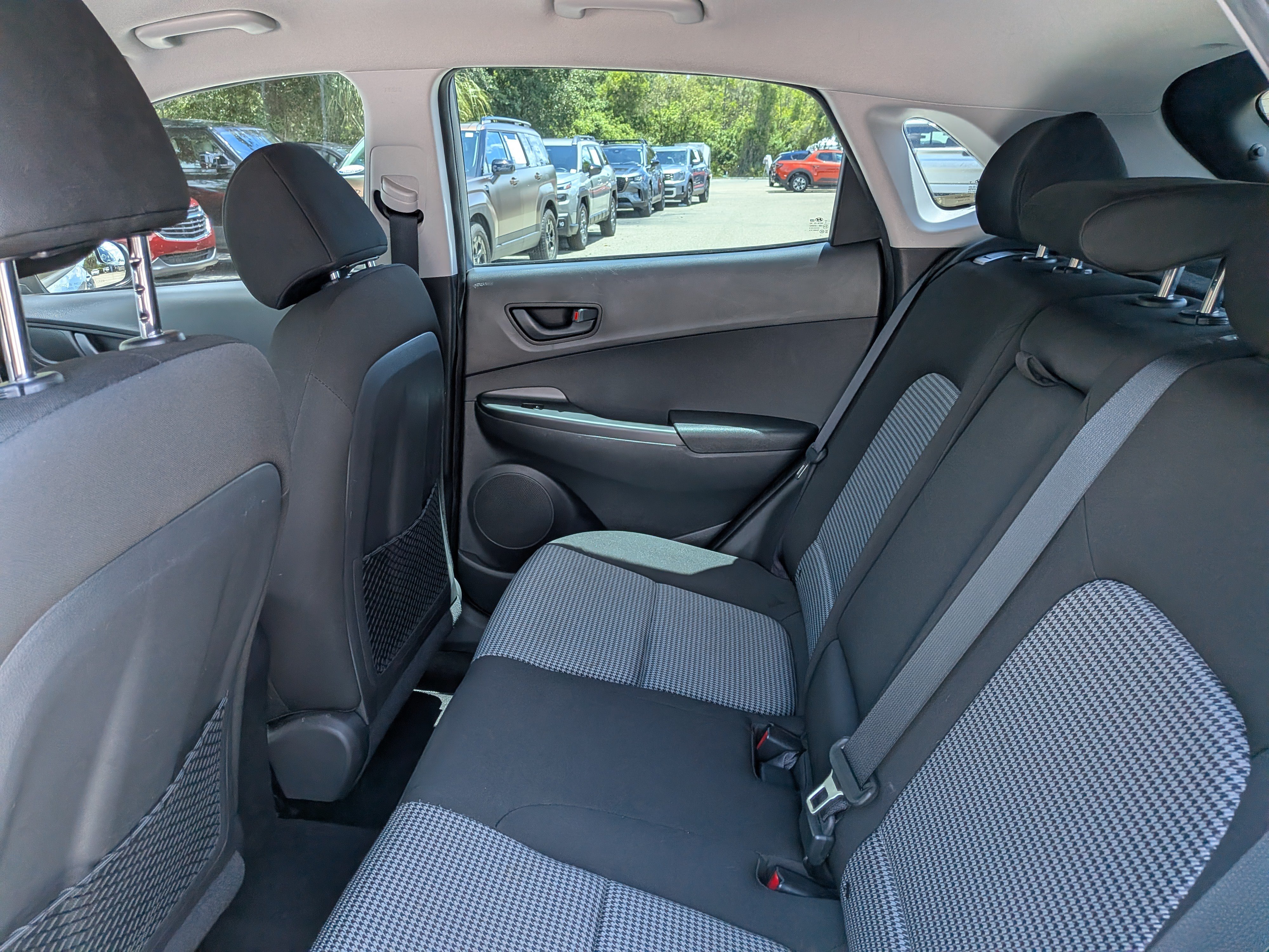 Used 2019 Hyundai Kona SE FWD image 14