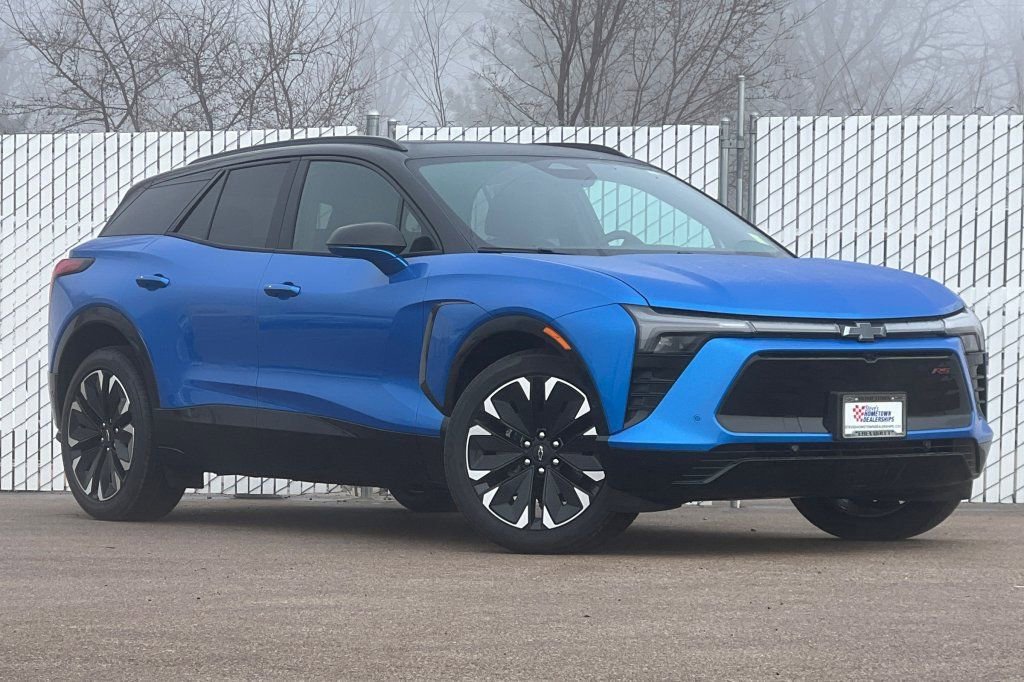 New 2026 Chevrolet Blazer EV RS image 2