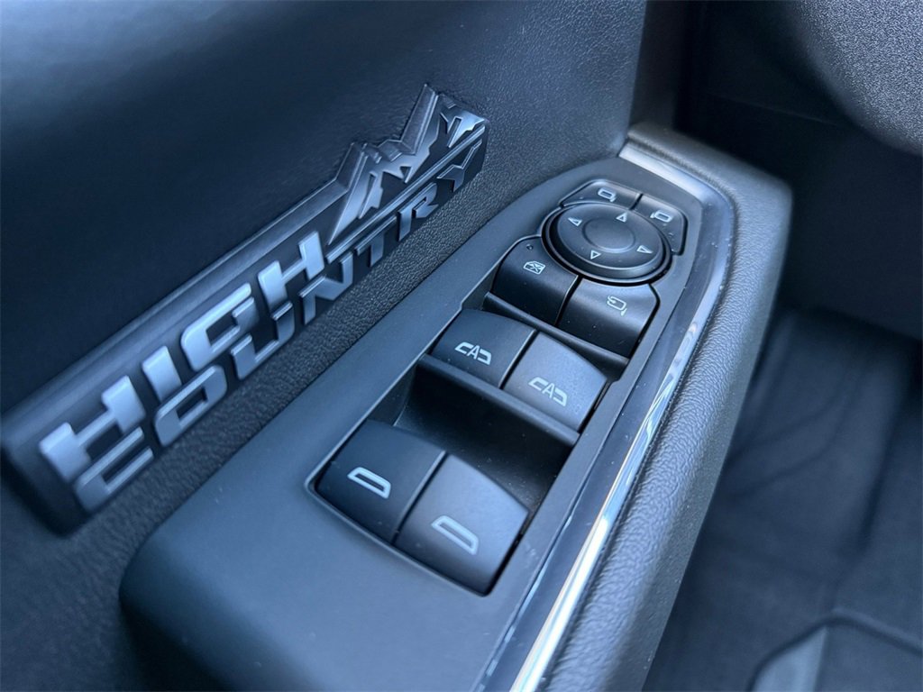 Certified 2024 Chevrolet Silverado 1500 High Country w/ High Country Premium Package image 23