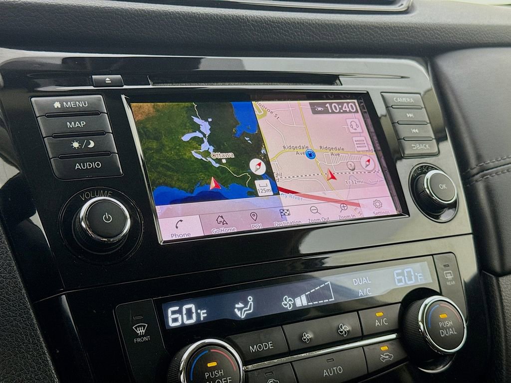 Used 2018 Nissan Rogue SL w/ Premium Package image 15