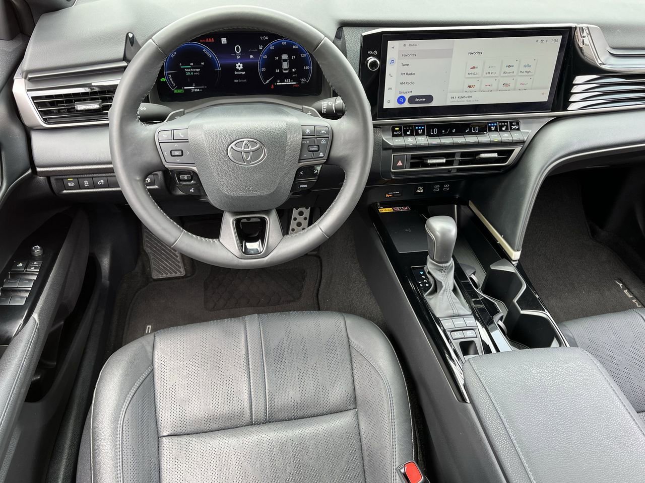 Used 2025 Toyota Camry XSE w/ Premium Package FWD image 10