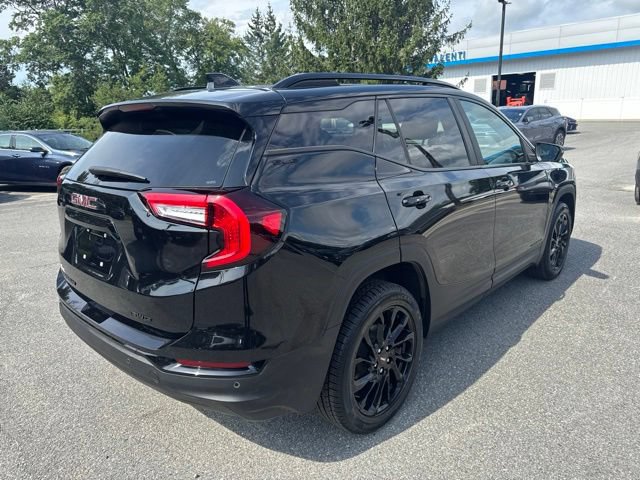 Used 2023 GMC Terrain SLE w/ Driver Convenience Package AWD/4WD image 5