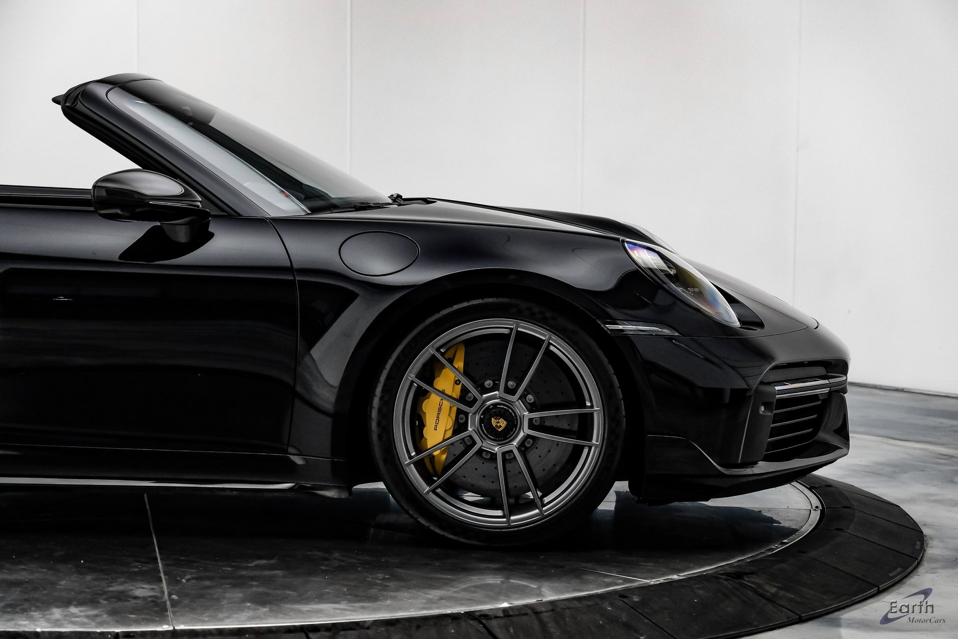 Used 2022 Porsche 911 Turbo S image 25