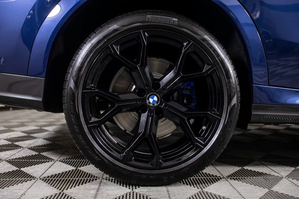 Used 2021 BMW X6 xDrive40i w/ M Sport Package image 38