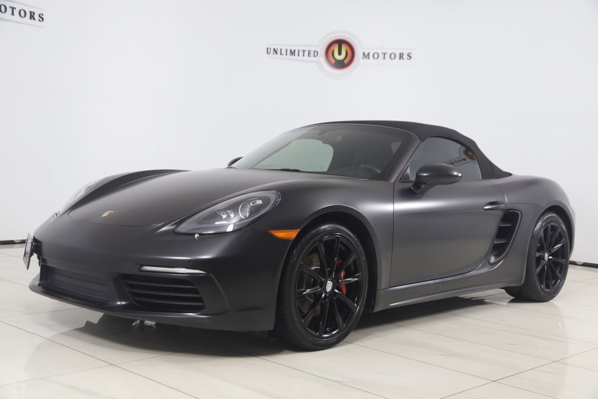 Used 2017 Porsche 718 Boxster RWD image 40