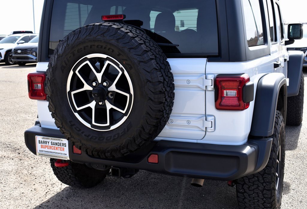 Used 2025 Jeep Wrangler Unlimited Rubicon image 11