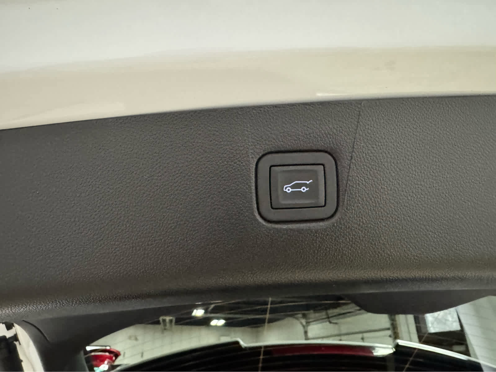 Certified 2025 Chevrolet Blazer LT w/ Convenience Package image 14