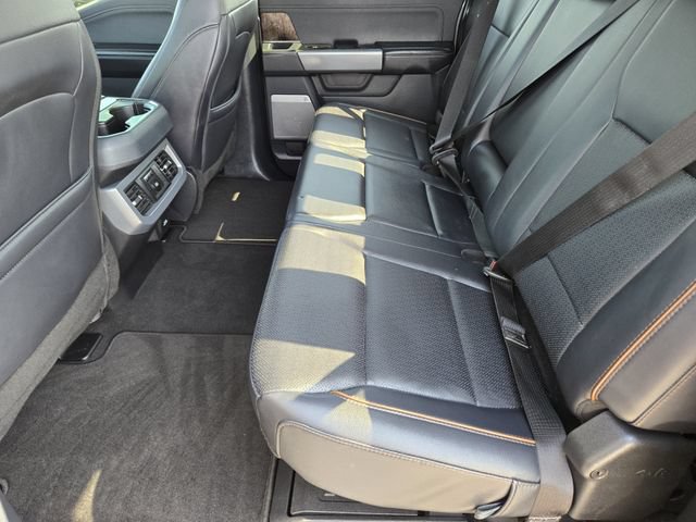 Used 2025 Ford F350 Lariat w/ Lariat Ultimate Package AWD/4WD image 28