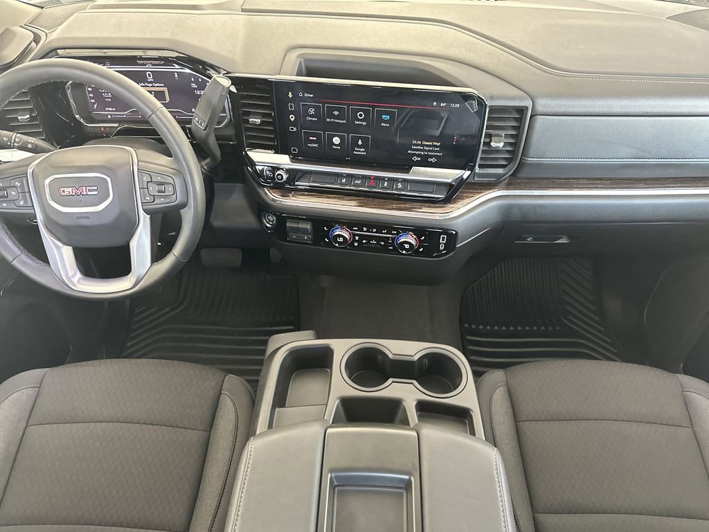 Used 2025 GMC Sierra 2500 SLE image 18