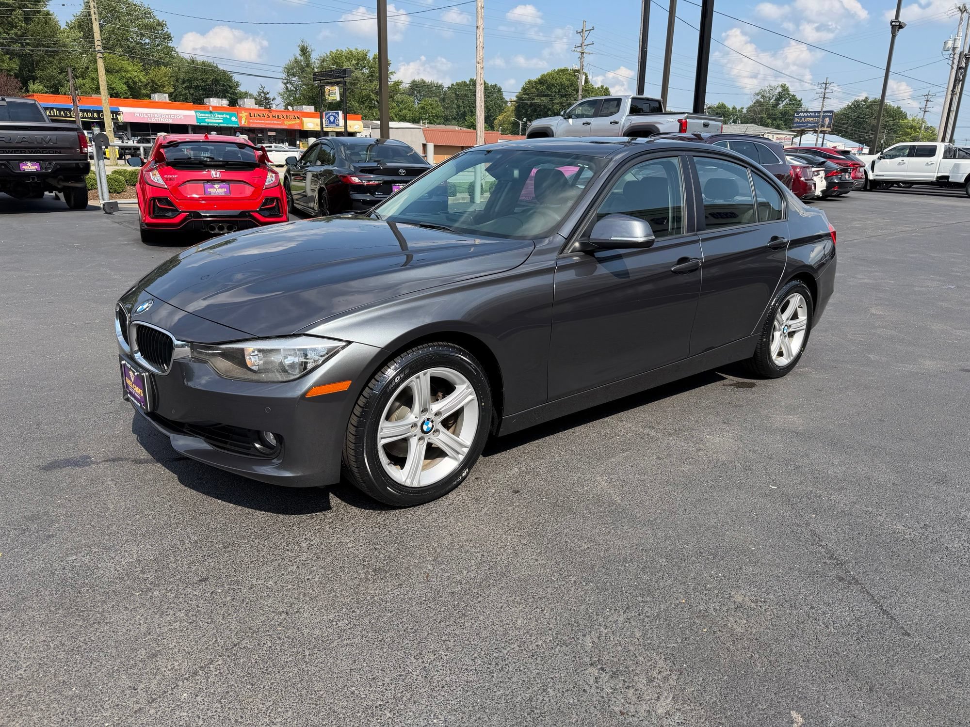 Used 2013 BMW 328i xDrive Sedan AWD/4WD image 3