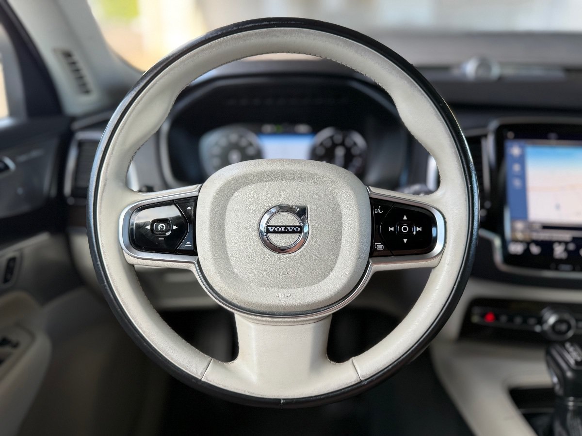 Used 2017 Volvo XC90 T6 Momentum w/ Vision Package AWD/4WD image 23