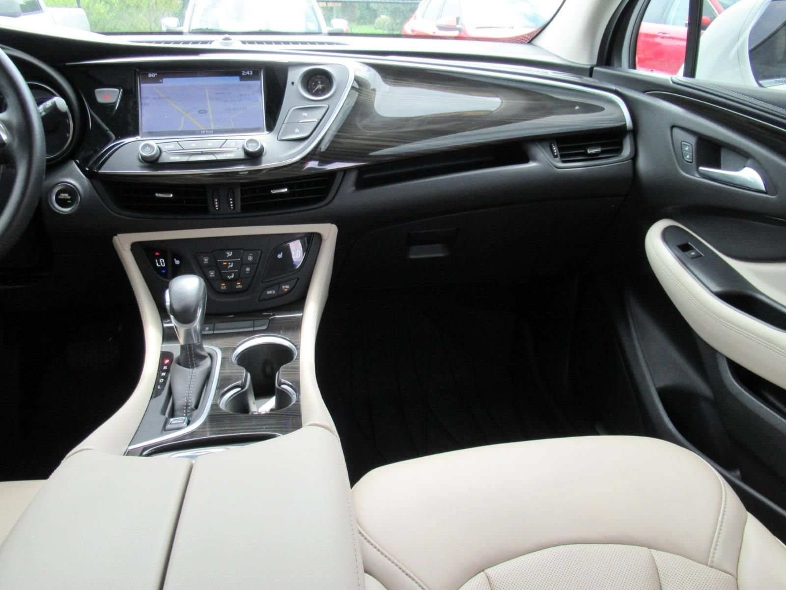 Used 2020 Buick Envision Essence FWD image 14