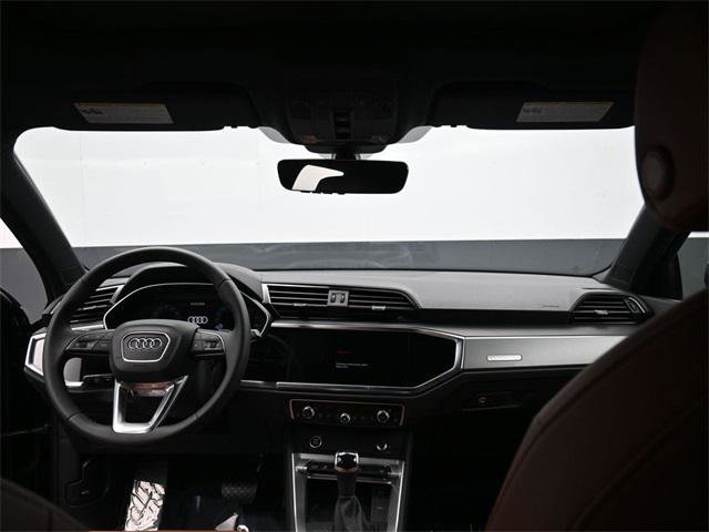 New 2025 Audi Q3 2.0T Premium image 10
