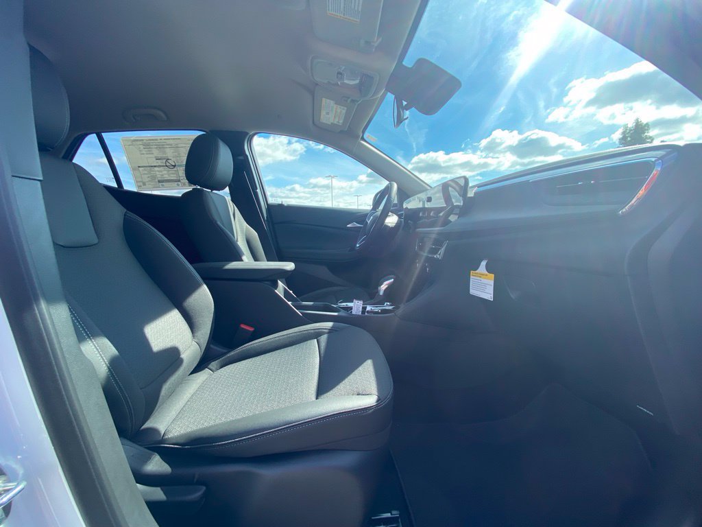 New 2026 Buick Encore GX Preferred w/ Advanced Technology Package FWD image 31