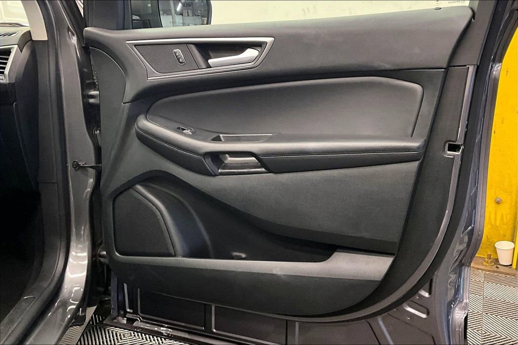 Used 2023 Ford Edge SEL w/ Convenience Package image 25