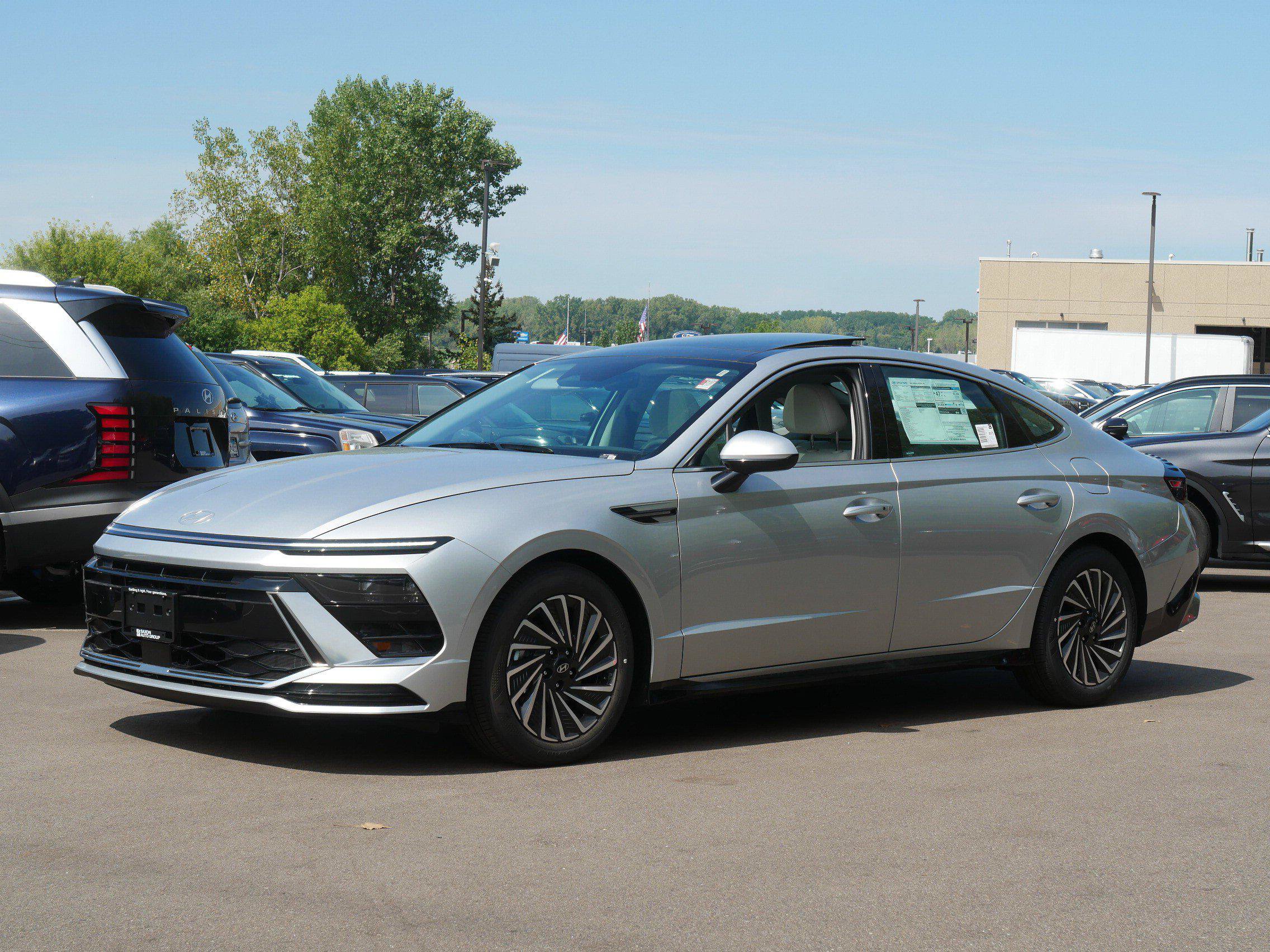 New 2026 Hyundai Sonata SEL FWD image 2
