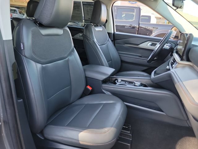 Used 2026 Ford Explorer Active w/ Active Comfort Package RWD image 24