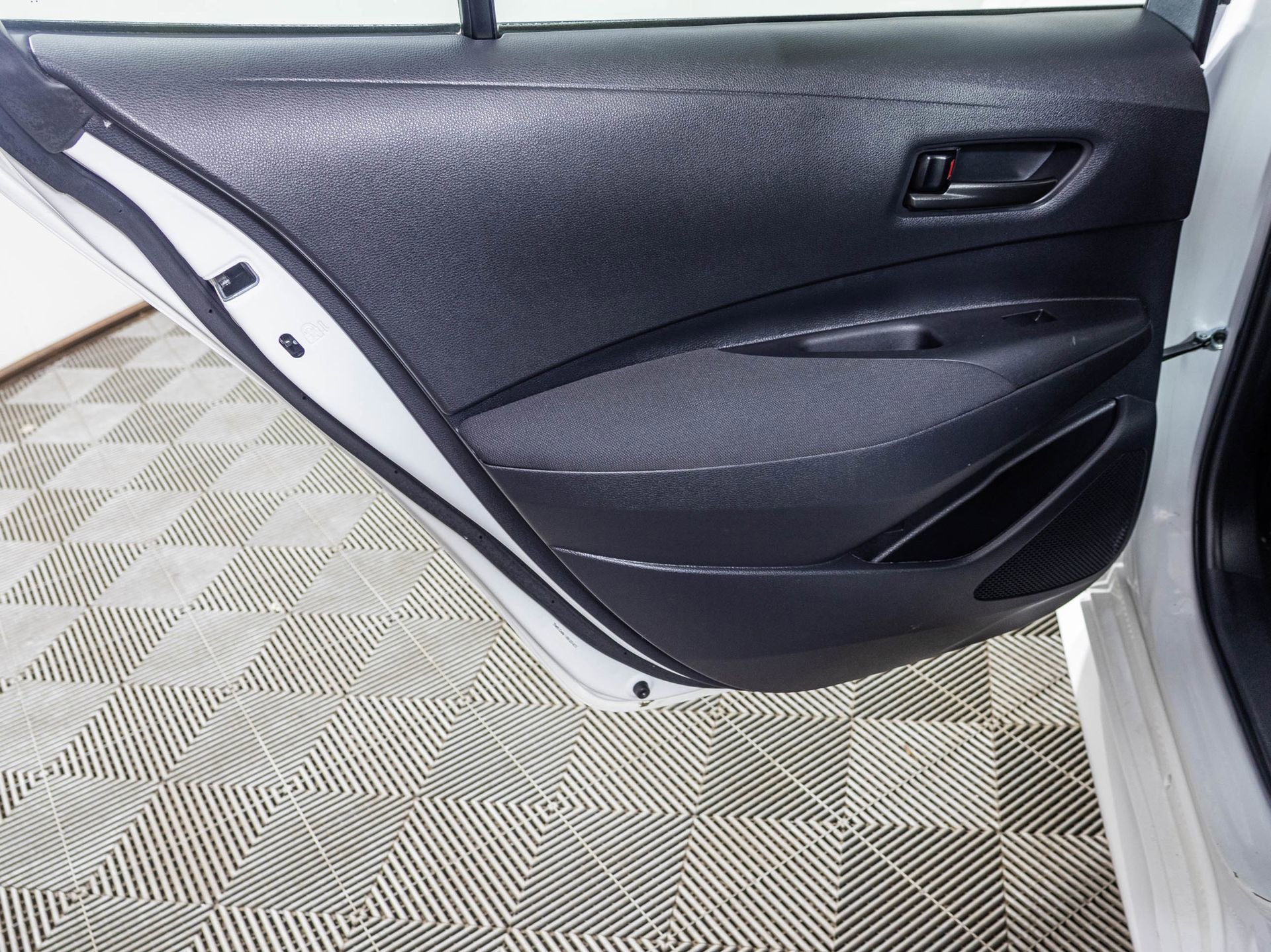 Used 2023 Toyota Corolla LE FWD image 37