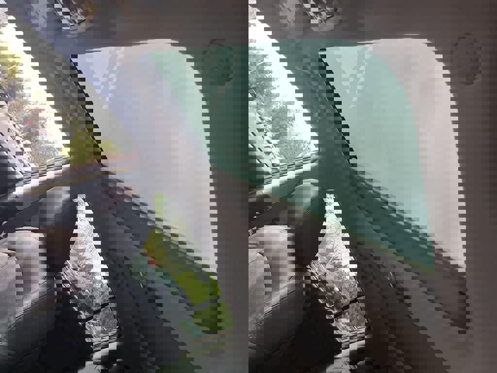 Used 2011 Kia Sportage EX w/ Premium Pkg w/Leather Seats image 22